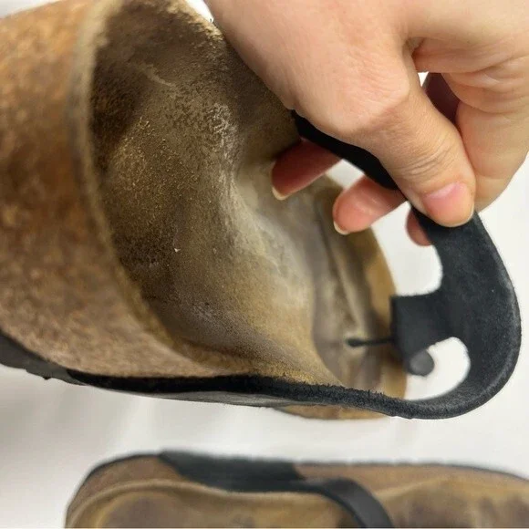 Birkenstock Gizeh Oiled Leather Sandals in Black 40 - Picture 10 of 16